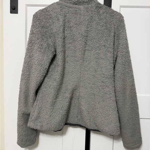 Patagonia Gray Teddy Fleece Jacket - Picture 2 of 3